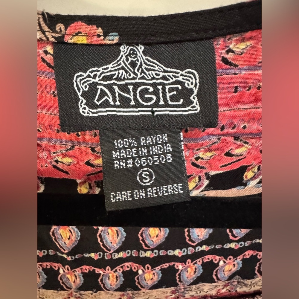 Angie Kimono - Picture 2 of 3